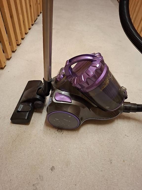 Aspirateurs & Accessoires: Staubsauger Satrap beutellos – D'occasion à Schliern b.Köniz par Nalsa 1