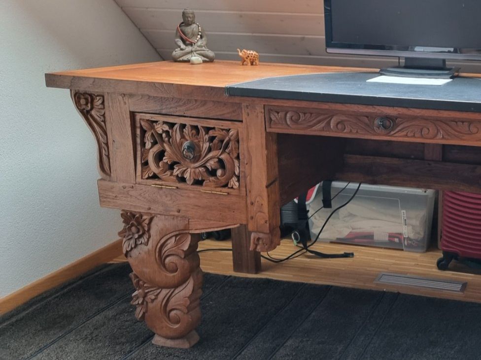 Bureaux: Bureau / console indonésienne en teck unique! – D'occasion à Cheseaux-sur-Lausanne par NikoRiko 4