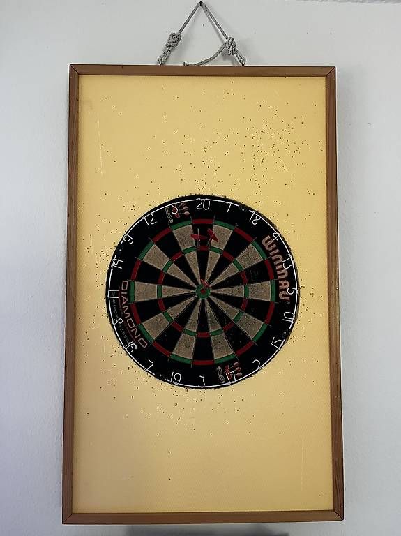 Tir à l'arc: Dart set - Scheibe, Pfeile, Wandschutz, Bodenmatte – D'occasion à Zürich par Simon_75s6