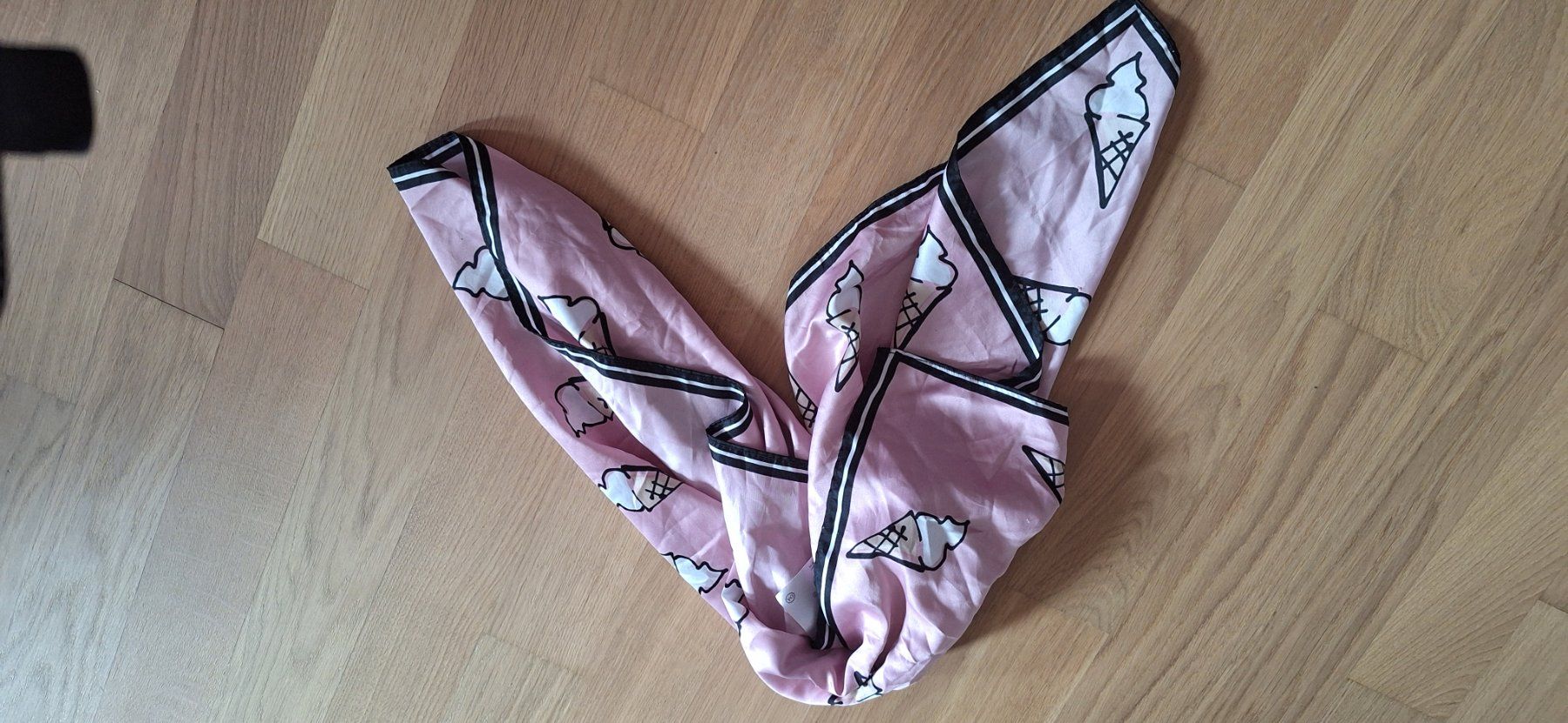 Foulards, Tücher & Schals: Foulard – Gebraucht aus Luzern von larissa_n 1