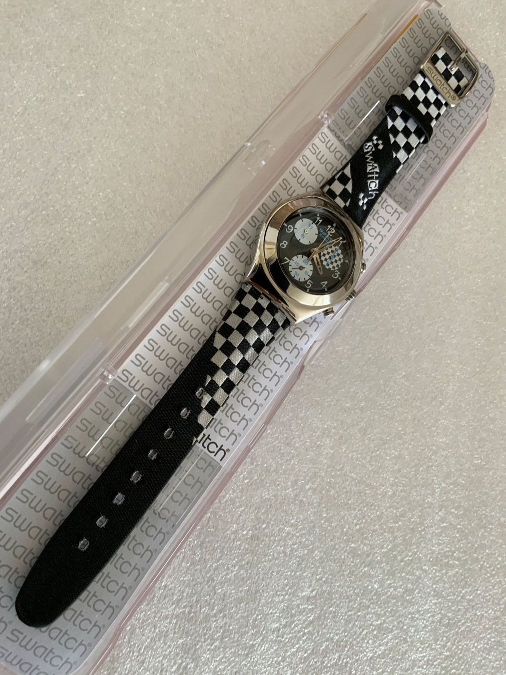 Swatch Orologi: Swatch Irony Midi Chrono PIT LINE - ungetragen – Nuovo e nell'imballaggio originale da Wettswil venduto da rotonda 6