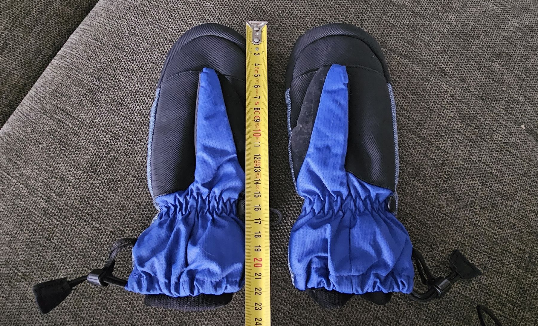 Guanti: Kinder Fausthandschuhe – Usato da Lengnau AG venduto da Scheslain01 2