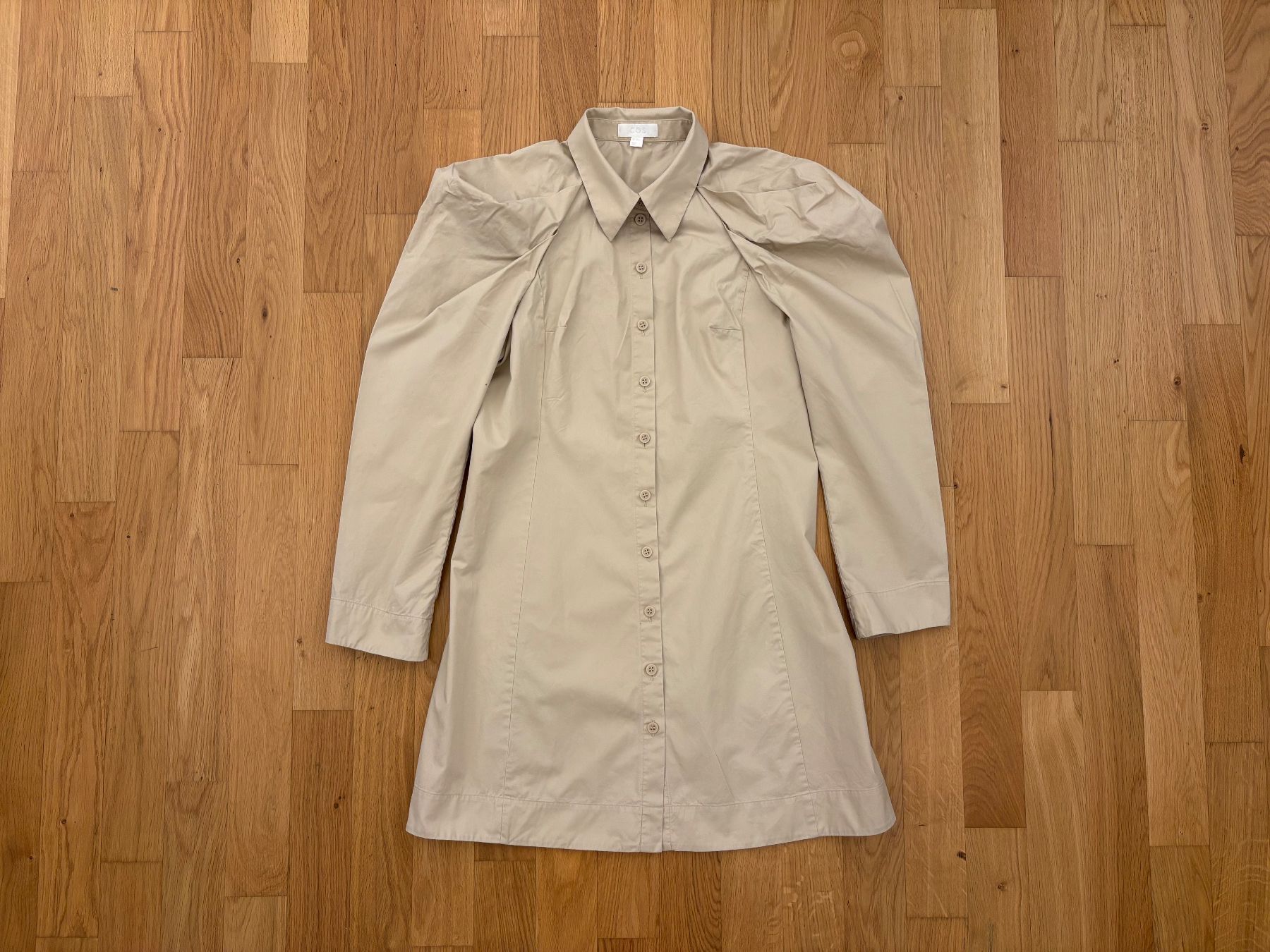 Cos Blusen: COS - Lange Bluse in Beige, Grösse 36 – Gebraucht aus Zürich von cassandra1504
