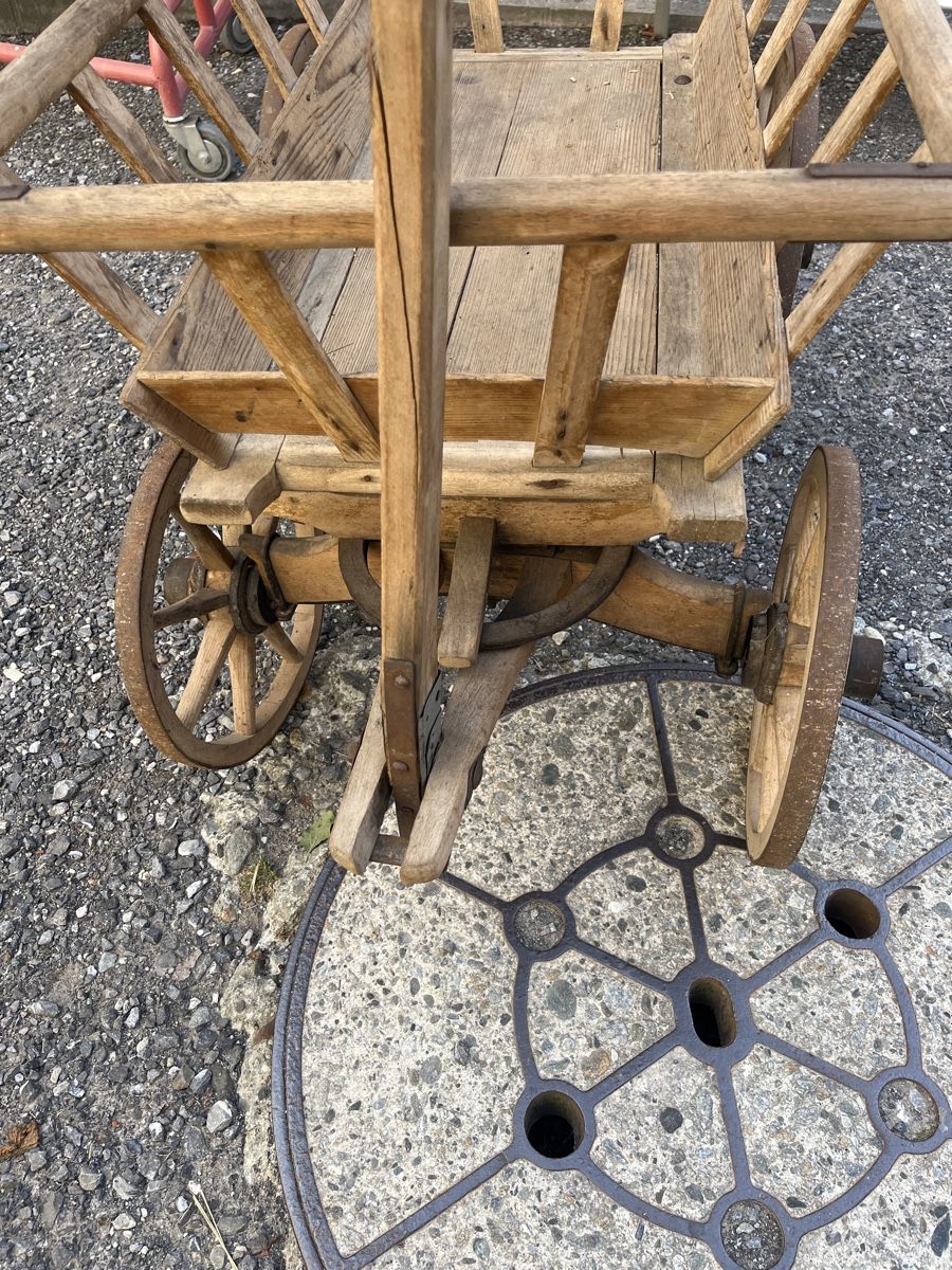 Brouettes: Antiker Holz-Leiterwagen  – D'occasion à Brienz BE par hey_z9vg 1