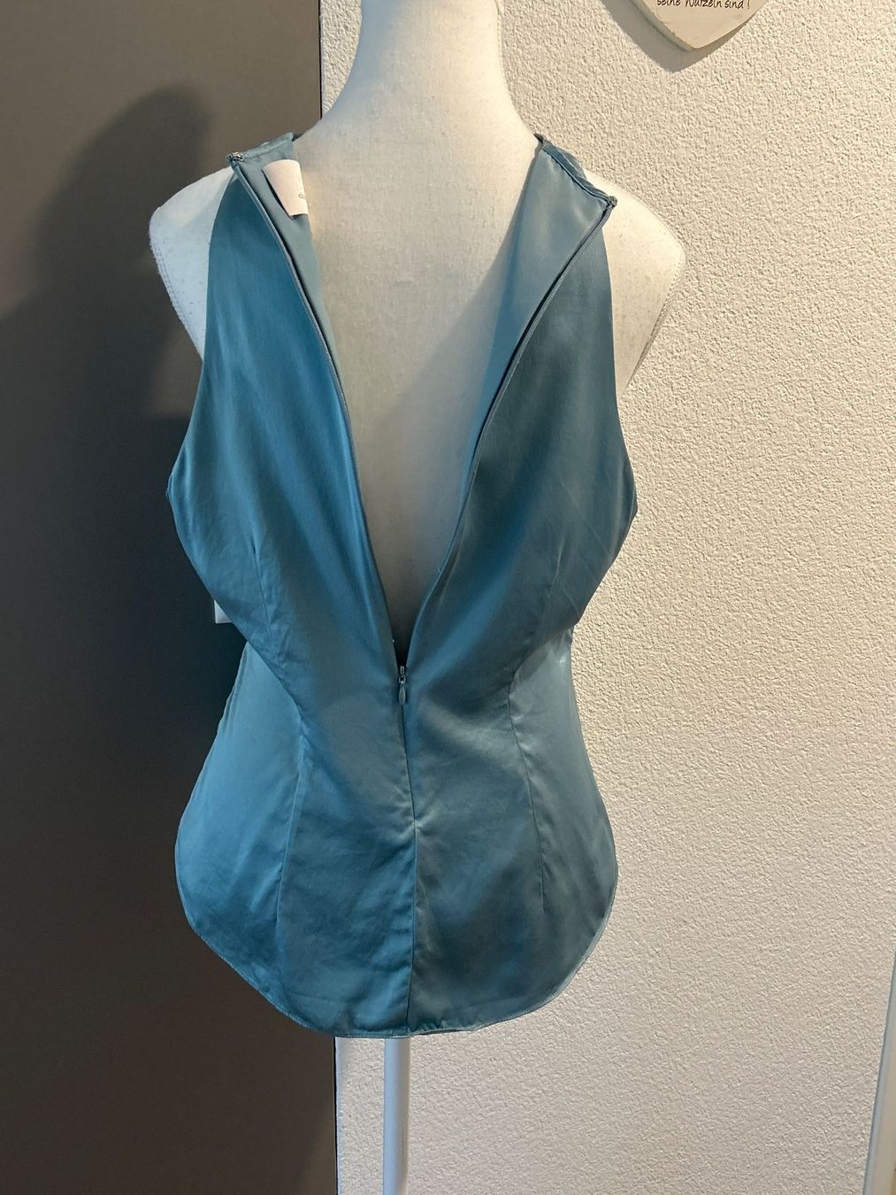 Top: Top eisblau 100% Seide von Cinq à Sept Gr. M – Usato da Brunnen venduto da Nala2929 6