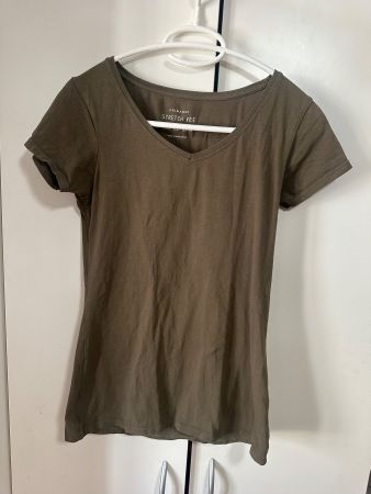 Damen T-Shirt Primark Stretch V-Neck Khaki Grösse 38