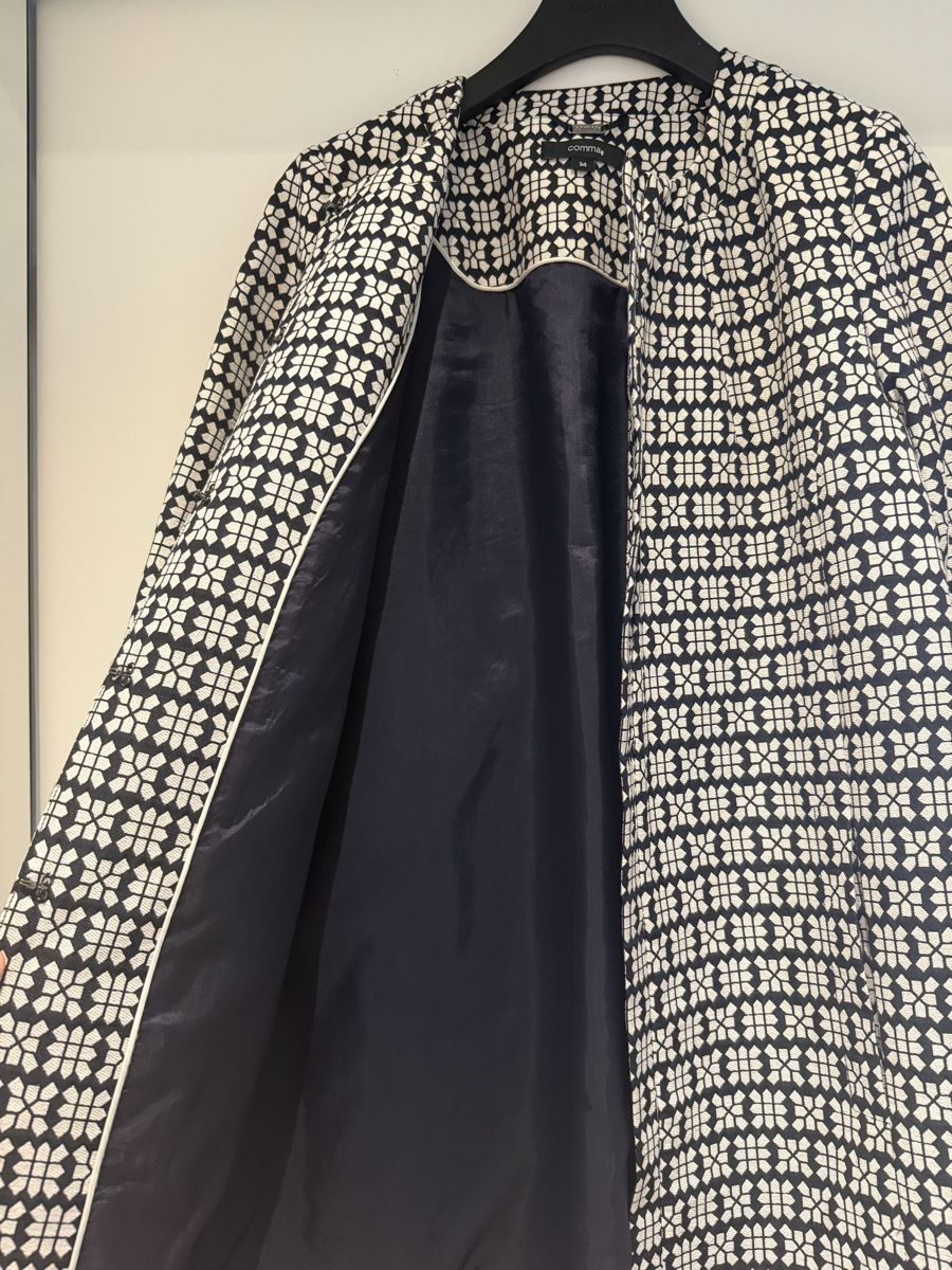 Comma Jacken: Damen Mantel Comma Muster blau-weiss Grösse 34 – Gebraucht aus Dübendorf von cel_5zgz 3