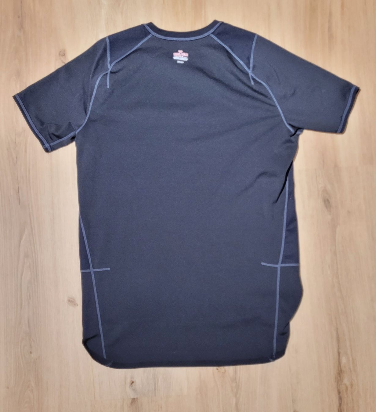 Pearl Izumi Canottiere & Pantaloni: Windstopper Radunterhemd XL – Usato da Ruswil venduto da Ram79 1