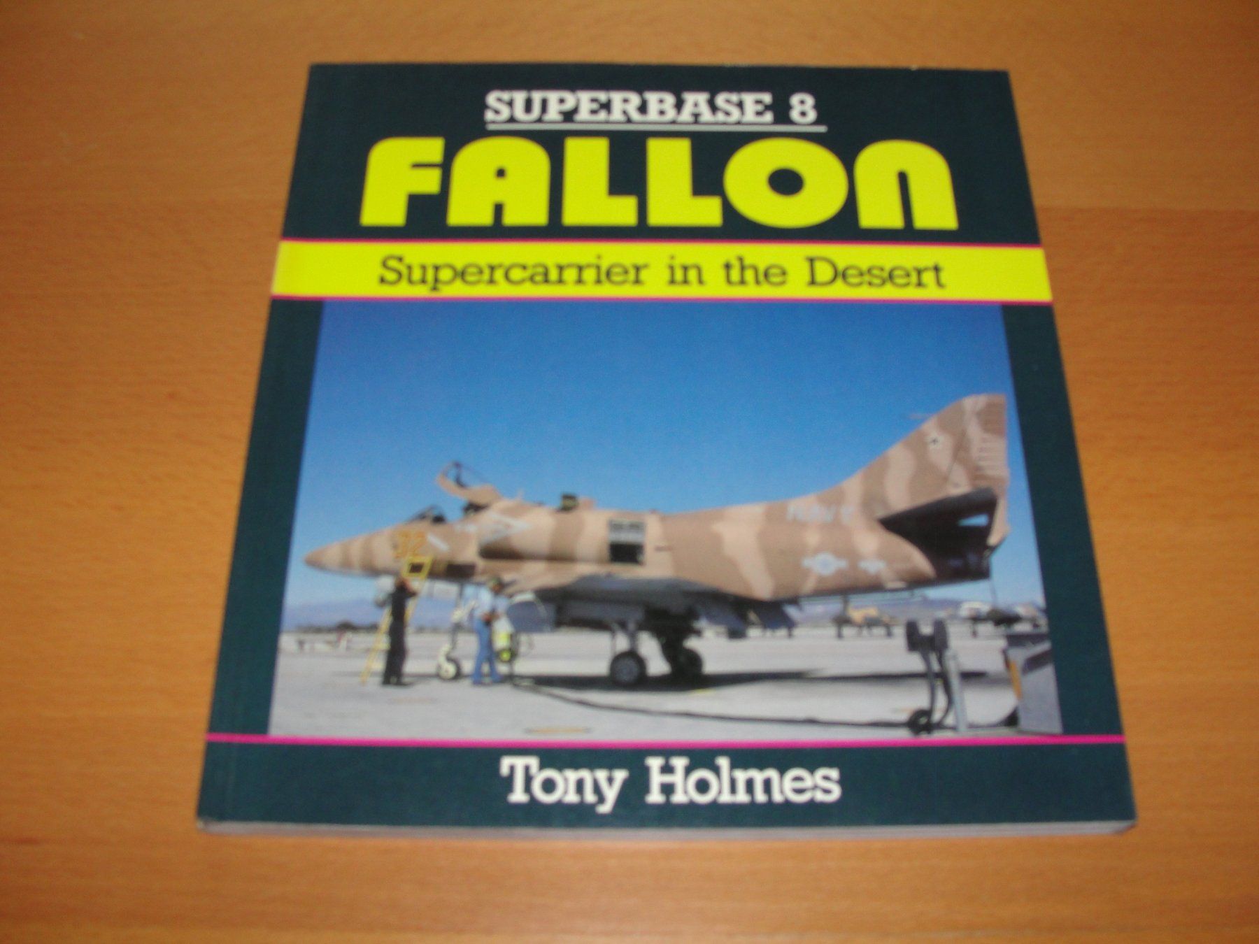 Bücher: Buch Superbase 8 FALLON – Gebraucht aus Birsfelden von Seaknight