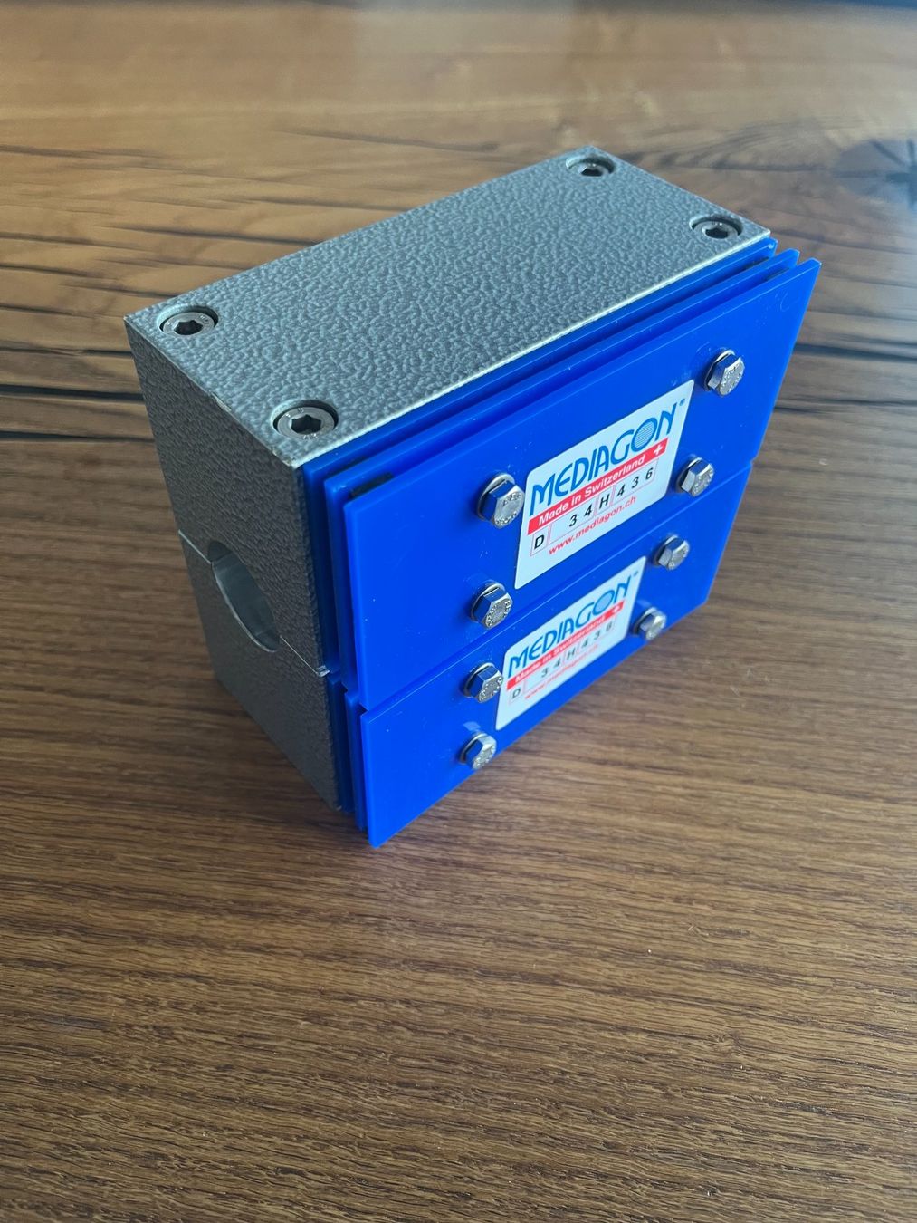 Magnete: Mediagon 34mm – Gebraucht aus Egerkingen von Kalkschutzboilerprof 1