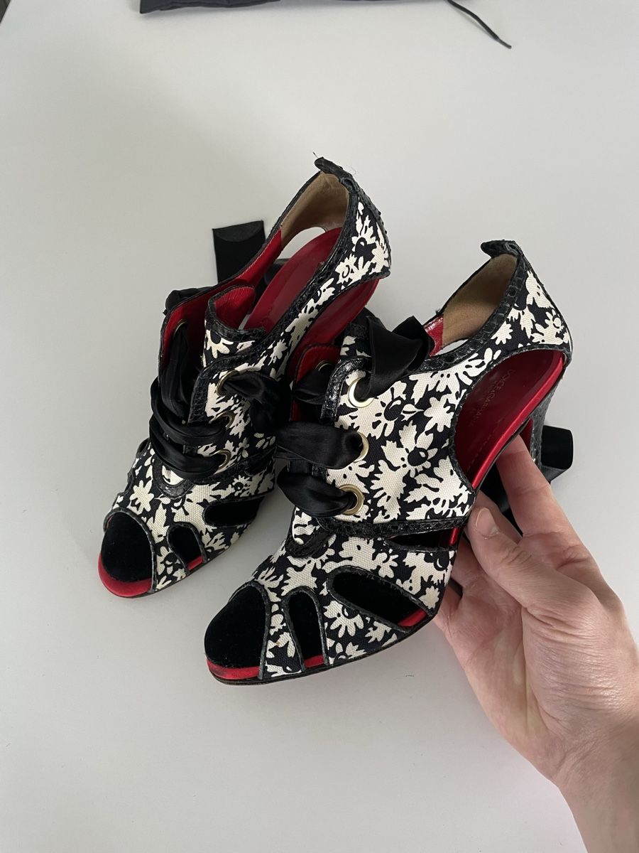 Dolce & Gabbana Scarpe da donna: Dolce&Gabbana cuir sandals en python (taille-40) – Nuovo (secondo la descrizione) da Genève venduto da iry_67wr