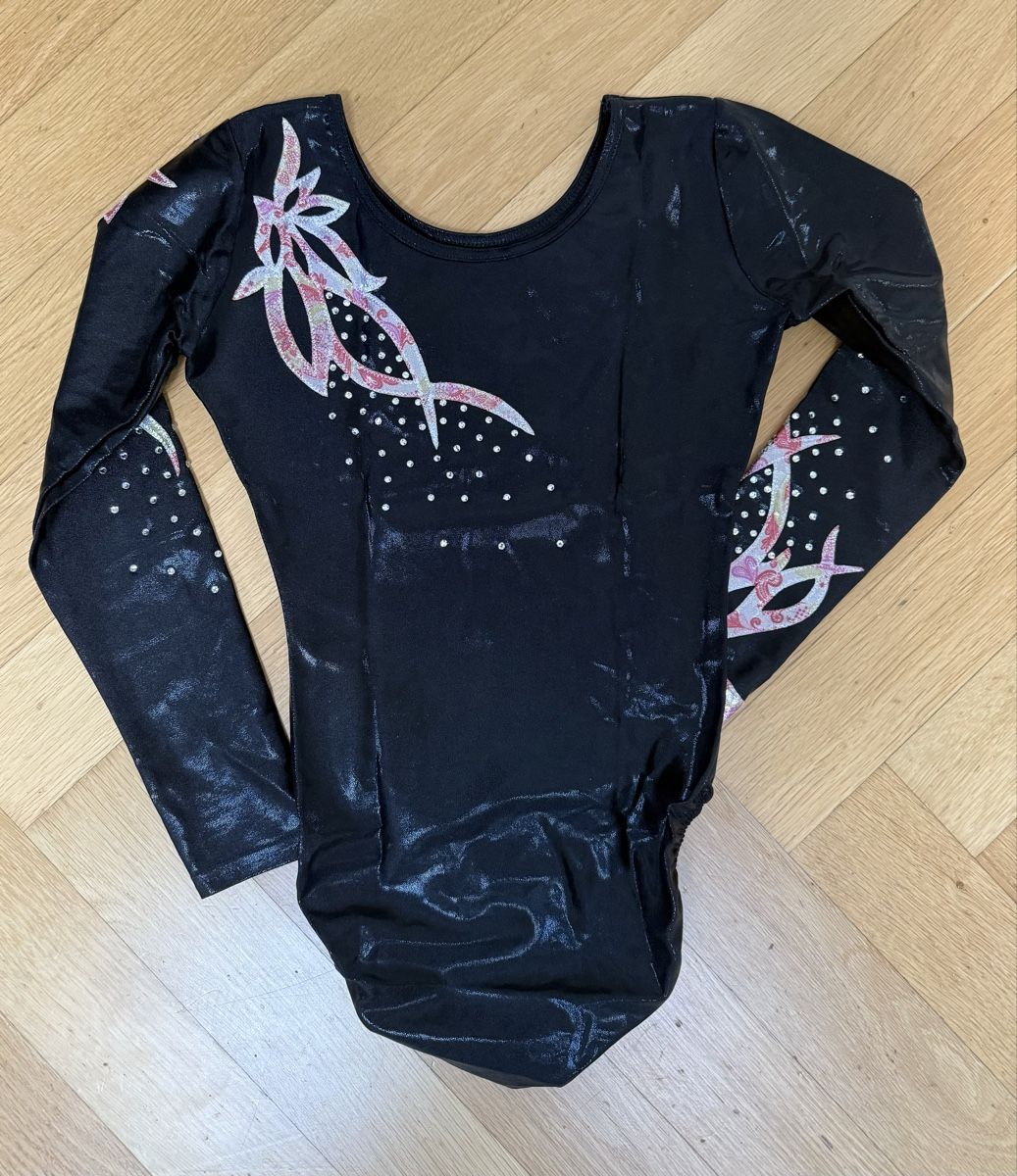 Scarpe, pantaloni & magliette da ginnastica: Turndress Justaucorps Moreau Gr. ASM – Usato da Zürich venduto da dek0b0x 1