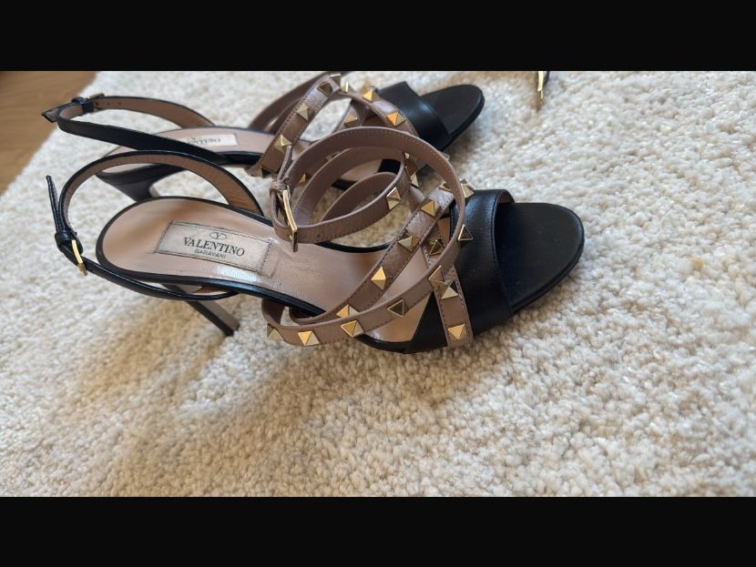 Valentino Scarpe da donna: Valentino Rockstud – Usato da Reinach AG venduto da MineD