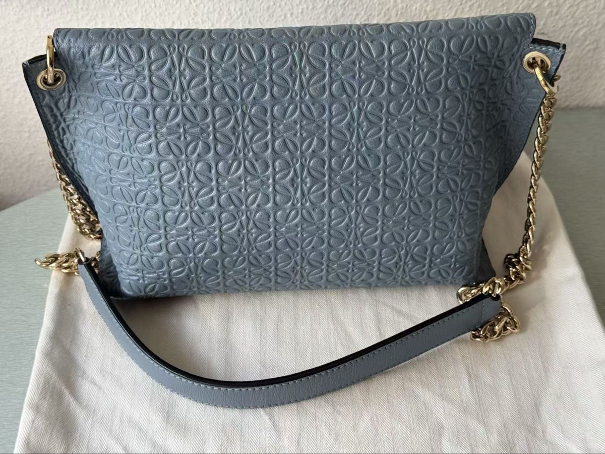 Loewe Borse da donna: Ledertasche Loewe Grau Damen  Tasche  – Usato da Zürich venduto da yag_5xzd 4