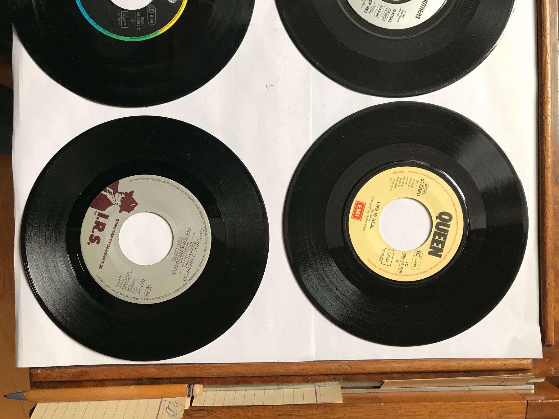 Dischi in vinile: single set nr. 22, verschiedene interpreten, Queen, Roling S – Usato da liestal venduto da makai05 3