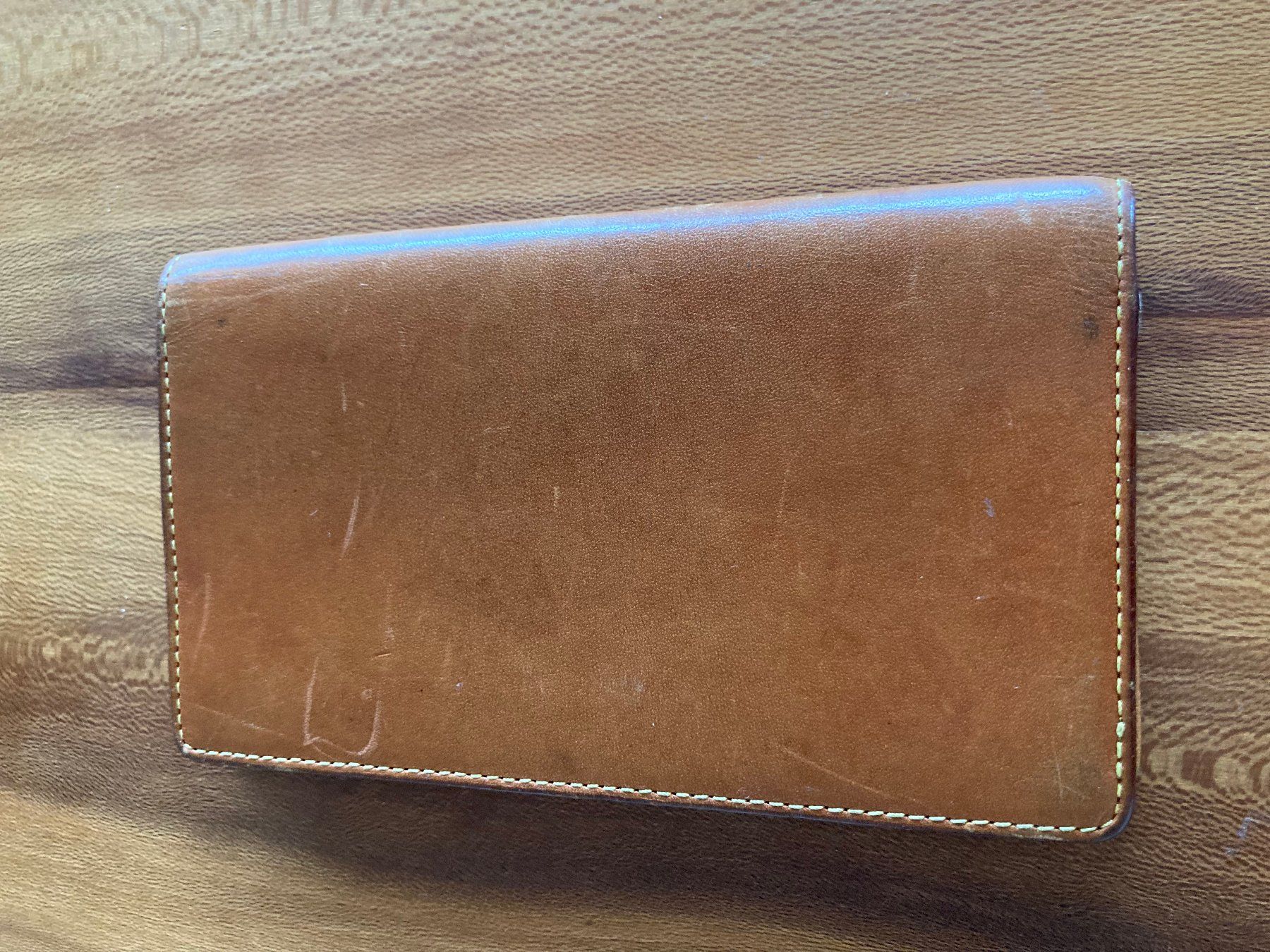 Louis Vuitton Portafogli: Louis Vuitton Agenda Leder braun – Usato da Lachen SZ venduto da Skyver 3