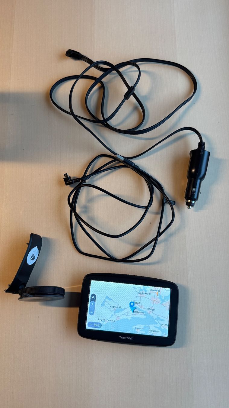 Tomtom Navigationsgeräte: Tom Tom GO Basic Europa – Gebraucht aus Flüh von Ollievelyne