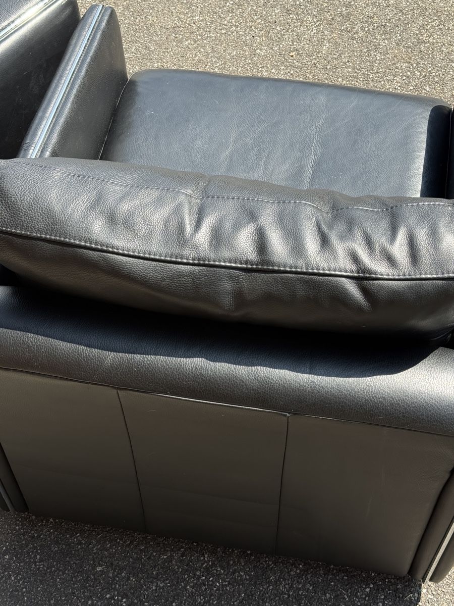 Divani: Schwarzes Couchset aus Leder – Usato da Pfäffikon SZ venduto da Tonimarroni99 5