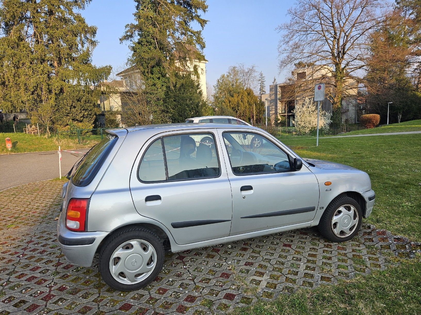 Nissan Automobili: Nissan micra – Usato da Delémont venduto da LeaCai 2