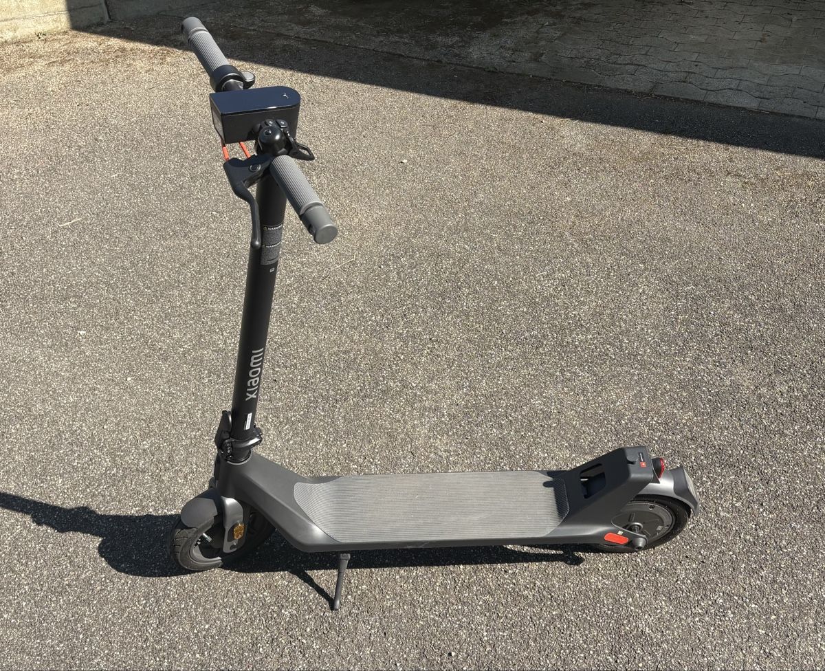Xiaomi Kickboard: E-Scooter Xiaomi – Usato da Stäfa venduto da LAS89