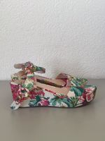 Sandales Naf Naf à fleurs pointure 38, parfaites pour l'été!