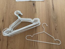 Metall Kleiderbügel in weiss , 18 Stück