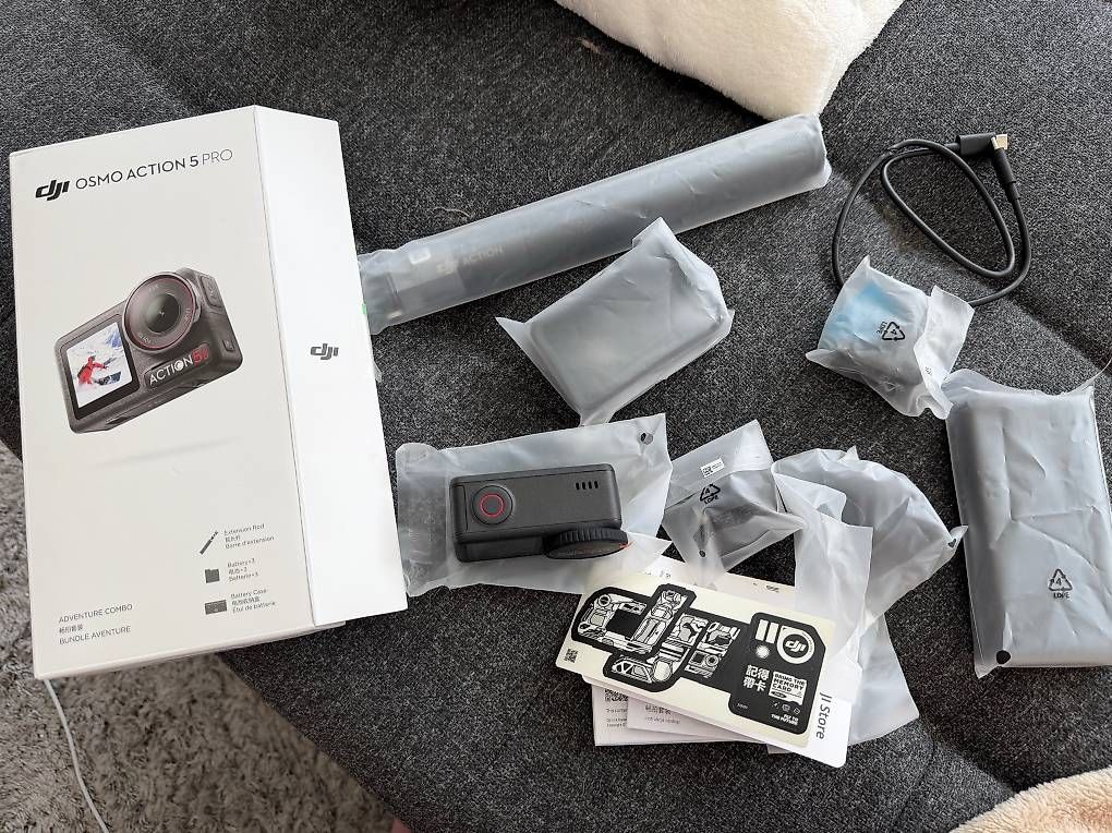 Action Cam: Osmo action 5 pro combo  – Nuovo e nell'imballaggio originale da Münsingen venduto da Kirchhofer99