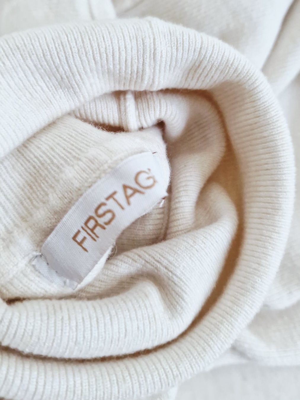 Maglioni & Felpe: Damen kurzarm Rollkragen Pullover Firstage Gr. XS Ecru – Usato da Hallau venduto da CHACLA 3