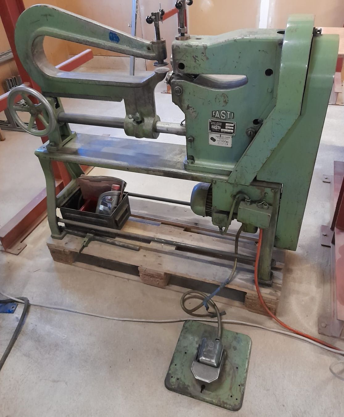 Tutte le macchine: Elektrische Rundschneidemaschine – Usato da St. Gallen venduto da dap_pq5p