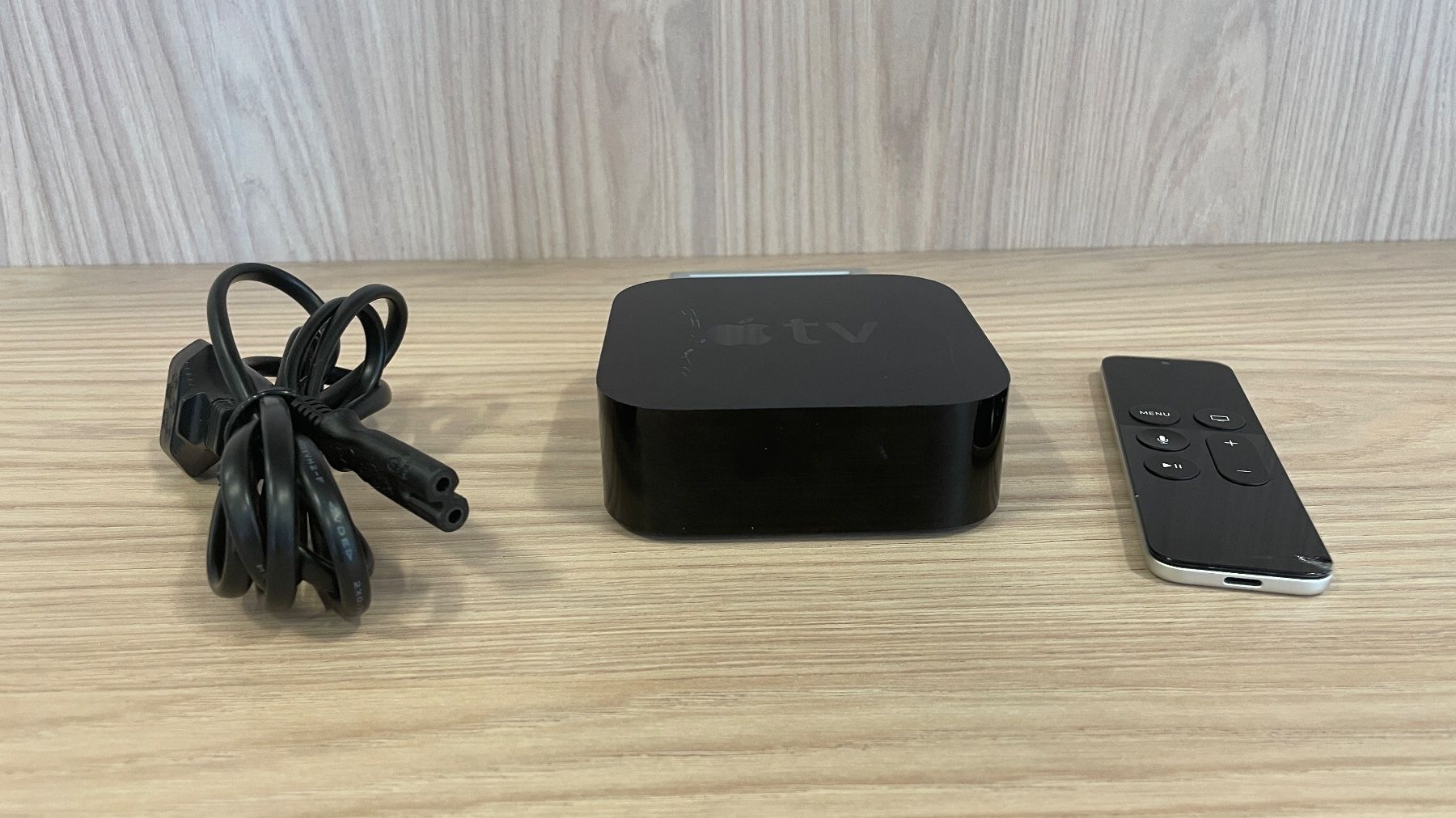 Apple Audio- & Mediensysteme: Apple TV A1625 – Gebraucht aus Heerbrugg von Kirchhofer