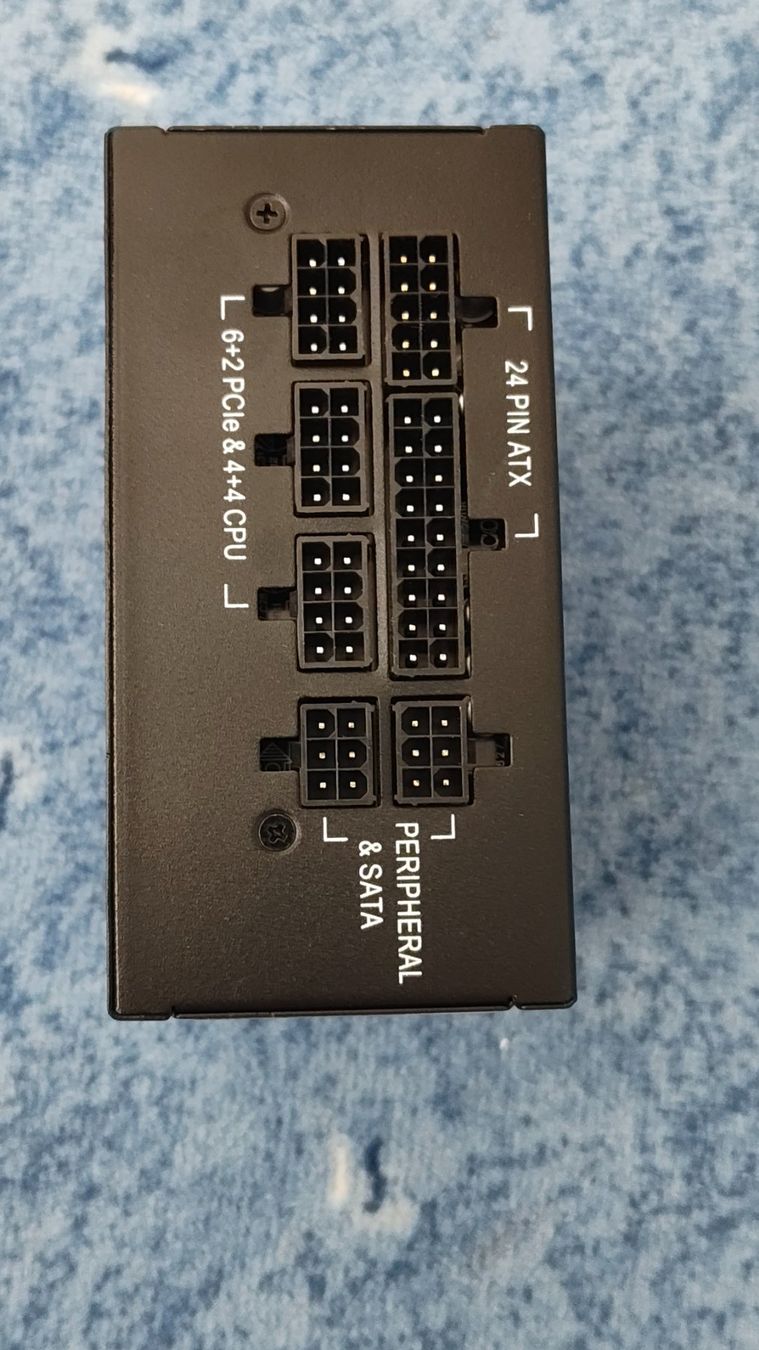Corsair Componenti elettronici: Corsair SF600 – Usato da Belp venduto da ndu_8r6d 2