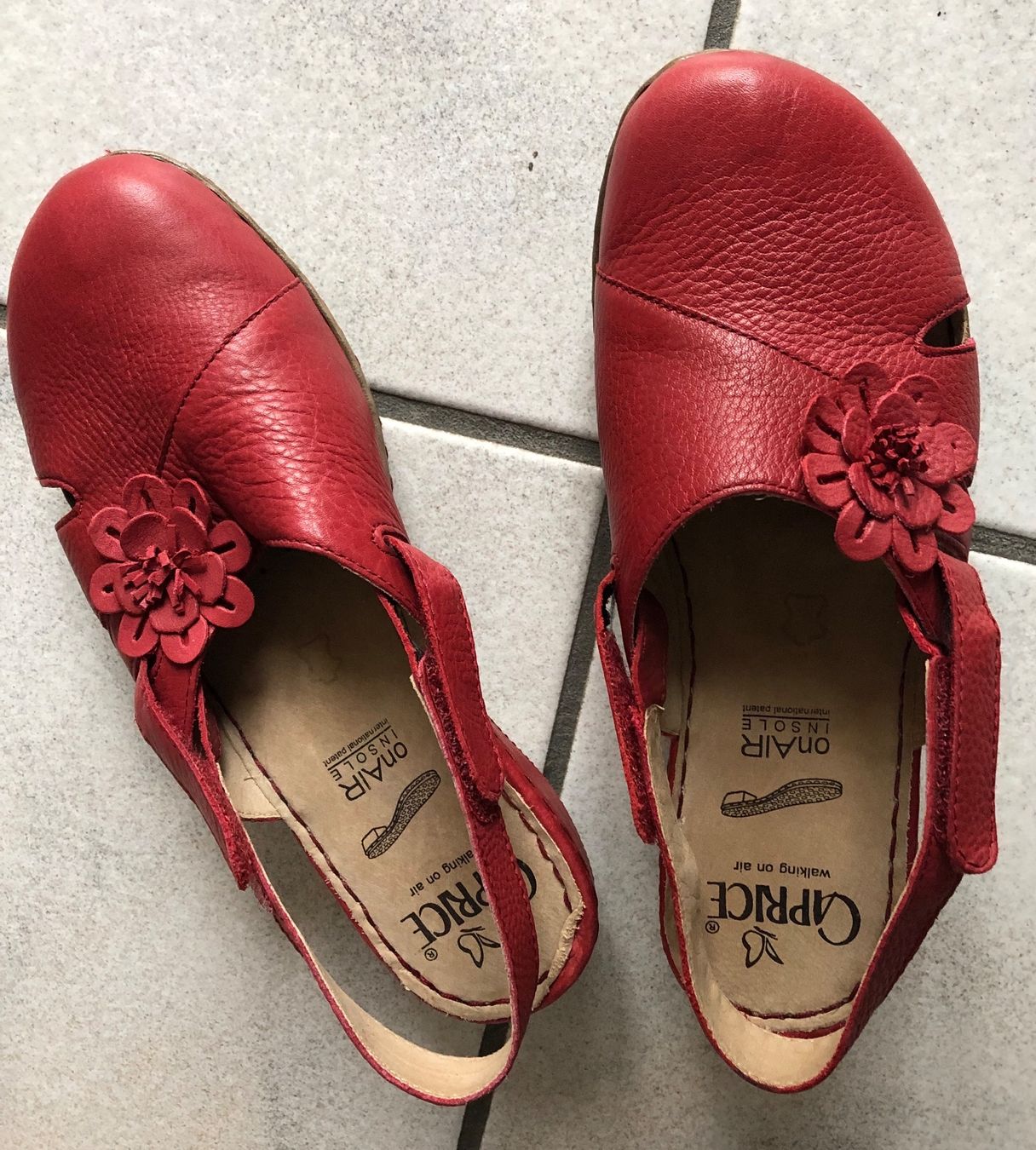 Scarpe da donna: Sandale Caprice – Usato da Liestal venduto da FlomiVivi