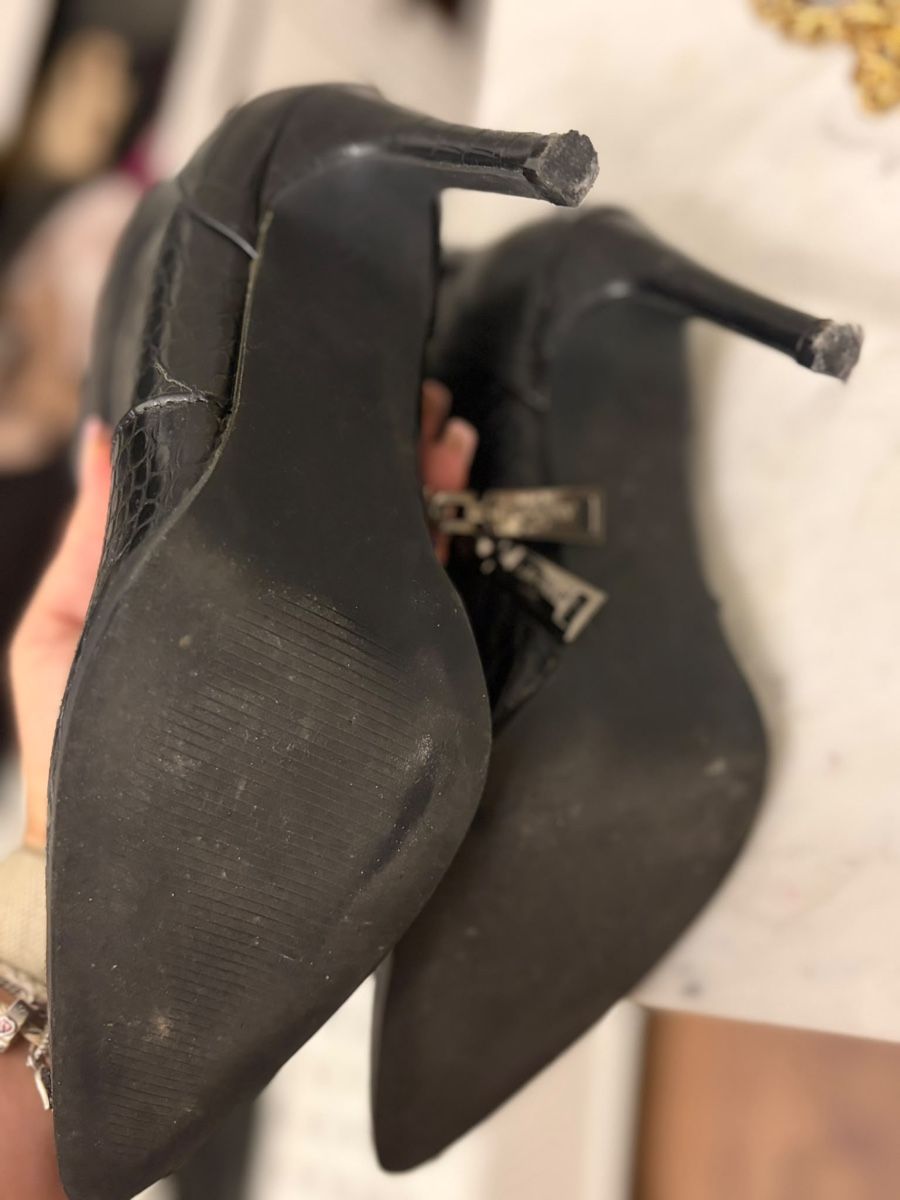 Scarpe da donna: Stiefeletten schwarz Croco-Optik Grösse 37 – Usato da Embrach venduto da lady_t_ 2