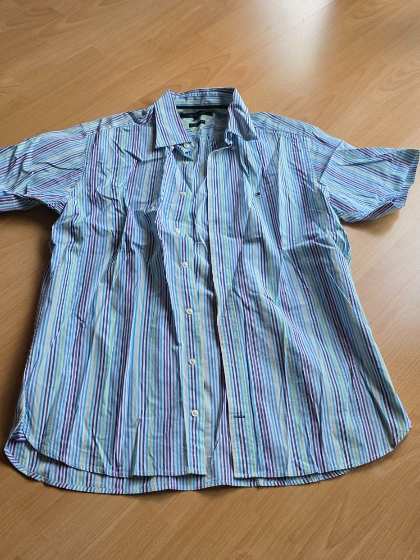 Camicie: Tommy Hilfiger Sommerhemd, Grösse M, gestreift – Usato da Niederbipp venduto da Tamara15101995