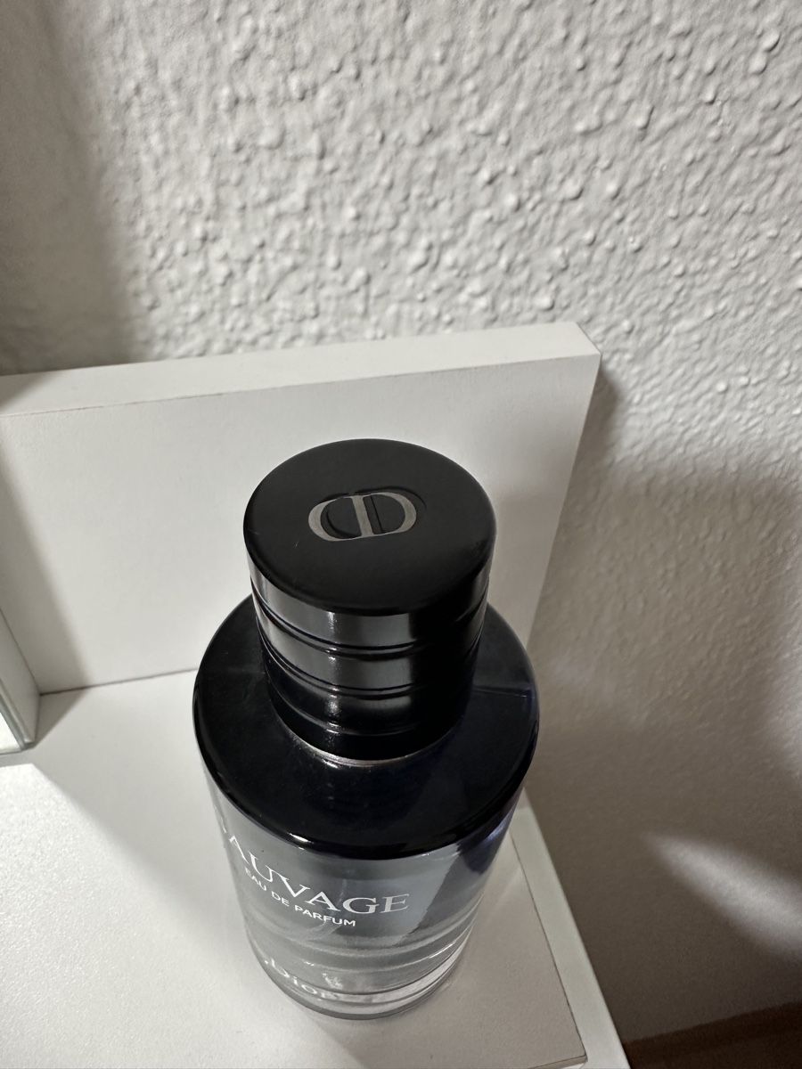 Dior Profumi & Eau de Toilette: Dior Sauvage Eau de Parfum 100ml Herrenparfum – Nuovo (secondo la descrizione) da Oberurnen venduto da nes_8xqt 1