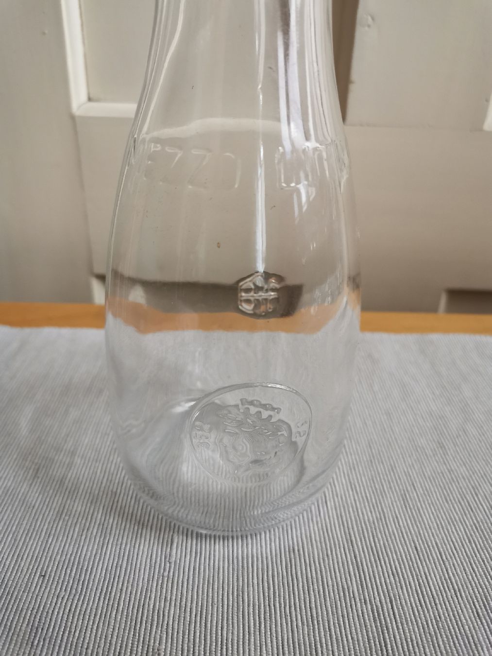 Caraffe: Wasserkaraffe Weinkaraffe Halbliter Antik Glaskrug – Usato da Berneck venduto da Hansi_Muenz 1
