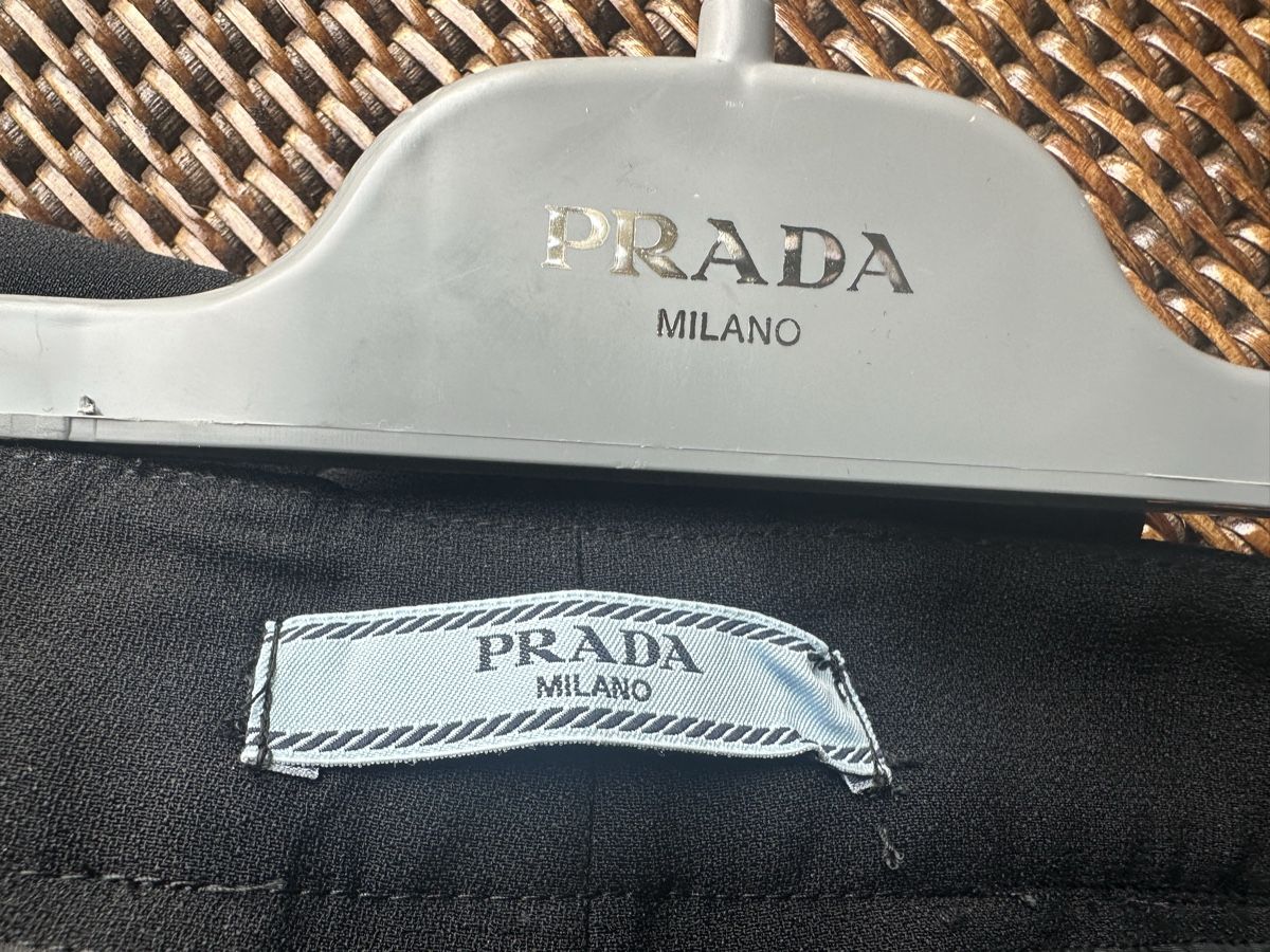 Prada Pantaloni: Prada new midnight blue straight trousers IT44 – Nuovo (secondo la descrizione) da Langnau am Albis venduto da bar_ml6k 3