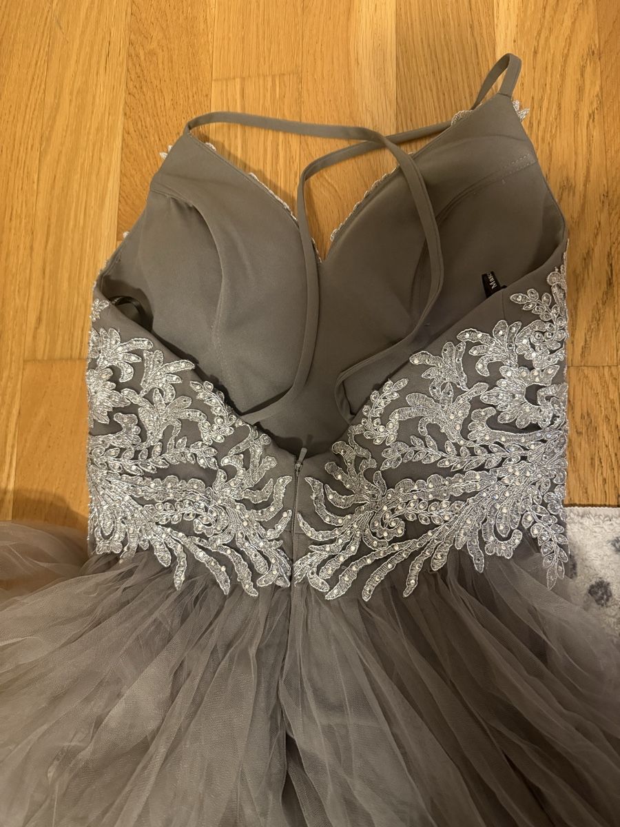 Robes: Ballkleid mit viel Tüll – Neuf (Voir description) à Niederbipp par Tiffany1771 4