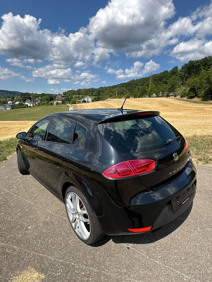 Seat Automobili: Seat Leon Cupra 2.0 R - 265 PS  – Usato da Flurlingen venduto da Seatleon1199 2