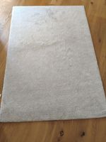 Teppich STOENSE 133x195cm hellbeige IKEA wie neu