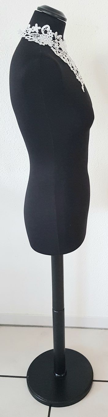 Allestimento di negozi e stand fieristici: Vintage Schneiderpuppe,Schneiderbüste – Usato da Mauensee venduto da Braut-kleid 1