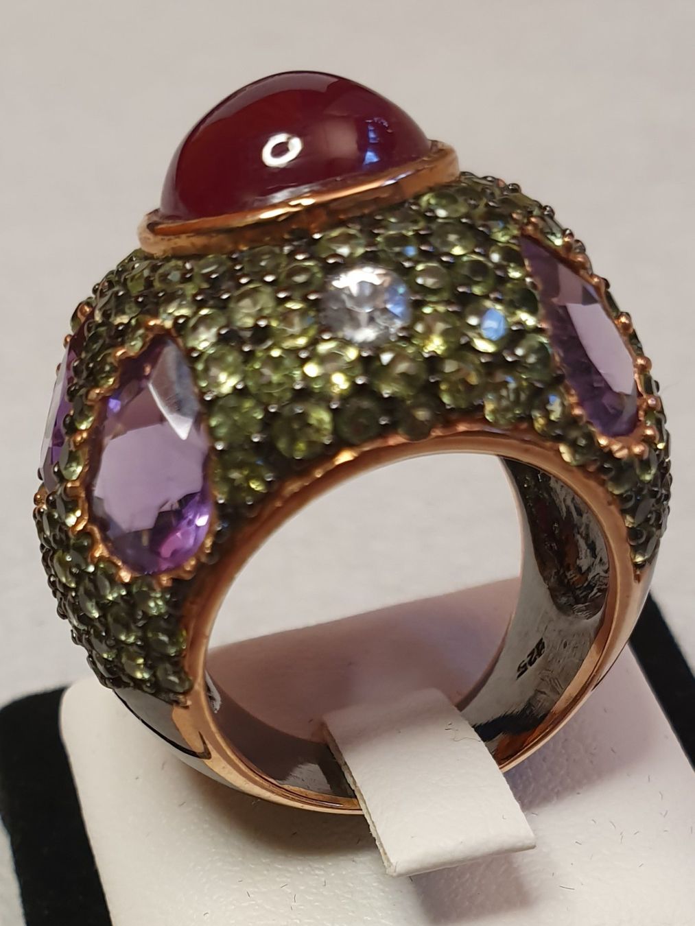 Anelli: Edler Ring mit Rubin, Amethyst, Peridot – Nuovo (secondo la descrizione) da Zürich venduto da Bieter04 9