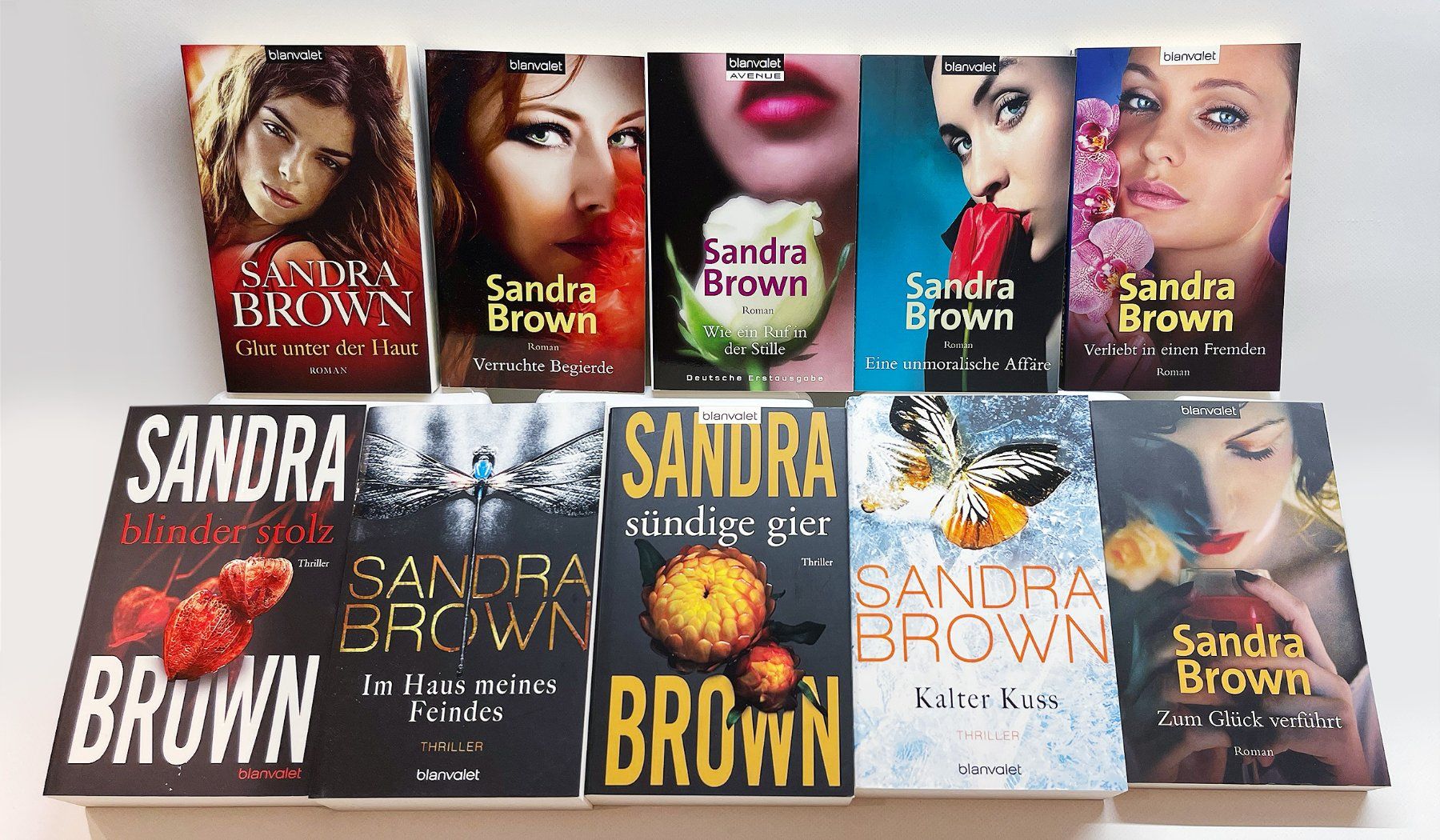 Bücher: Sandra Brown Thriller-Romane, grosse Sammlung – Gebraucht aus Auslikon von Python64 3