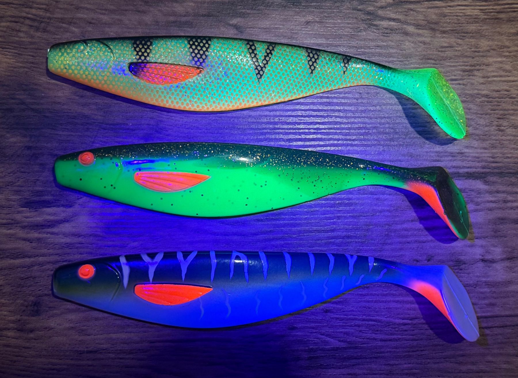 Esche: BALZER Shirasu UV Booster Shad 23 cm - Set – Nuovo e nell'imballaggio originale da Widnau venduto da Fishingtackle_Oggy 1