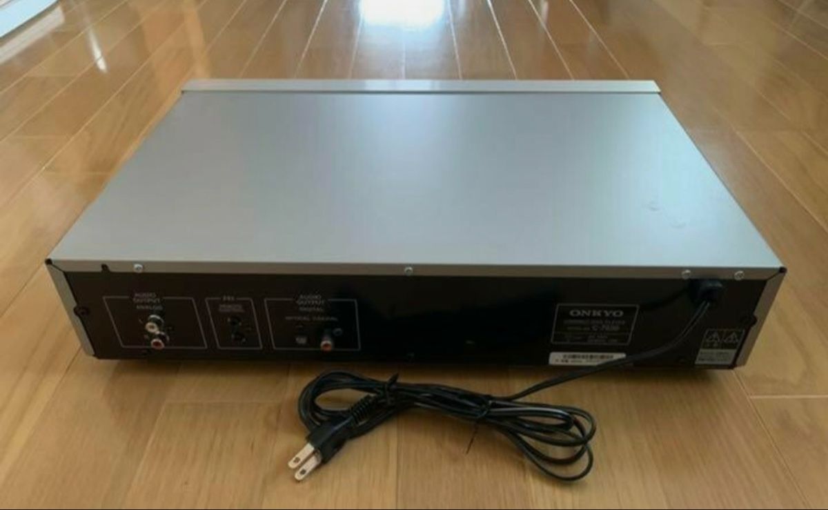 Onkyo Sistemi audio & multimediali: Onkyo C-7030 CD Player Compact Disc MP3 – Usato da Trimbach venduto da SABO-61 8