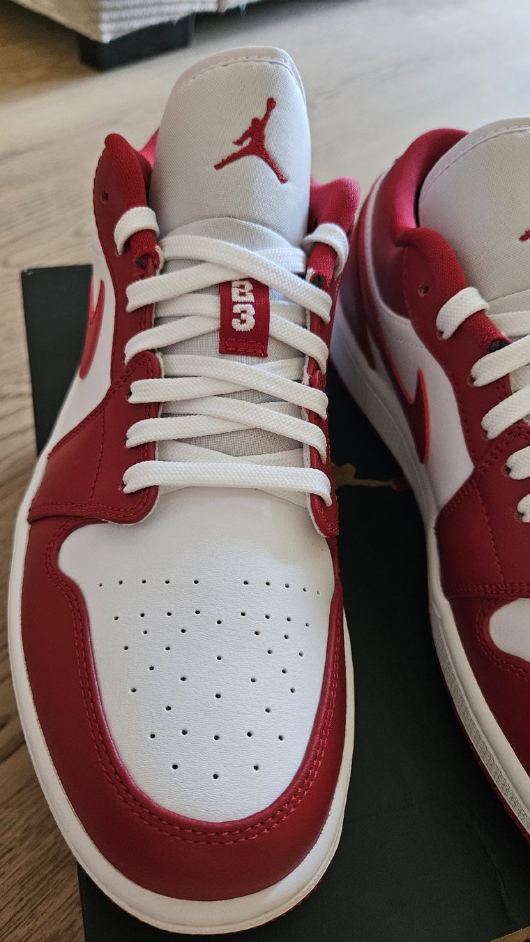 Jordan Herrenschuhe: Air Jordan 1Low – Neu und originalverpackt aus Bülach von Qli_s9fg 3