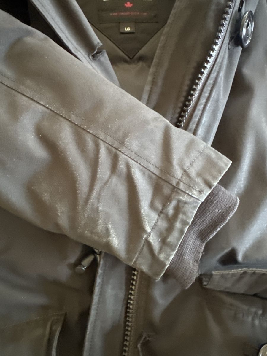Canada Goose Giacche: Gebrauchter Canada Goose Parka in L – Usato da St. Gallen venduto da katheroni 4