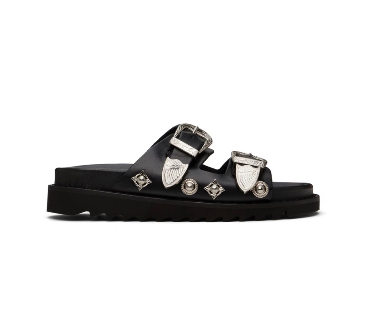 Scarpe da uomo: Toga Pulla Black Two Buckle Charms Sandals – Usato da Klingnau venduto da Vdado 1