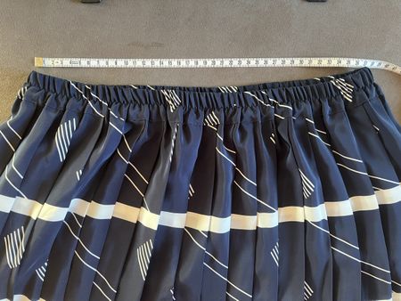 Jupe plissée vintage taille unique bleu marine et blanc
