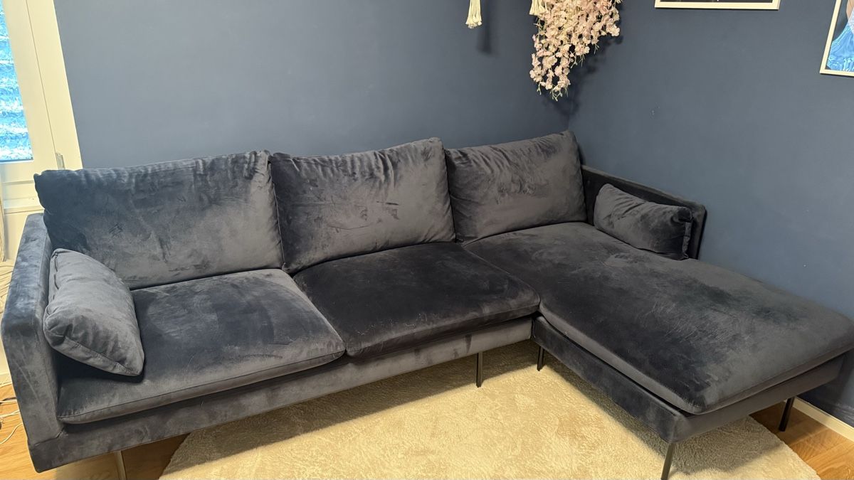 Divani: Ecksofa Samt Longchair Jack & Alice Dunkelblau 242cm – Usato da Wetzikon ZH venduto da len_cmz7